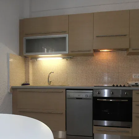 Apartman Elli And Paralía Almirú